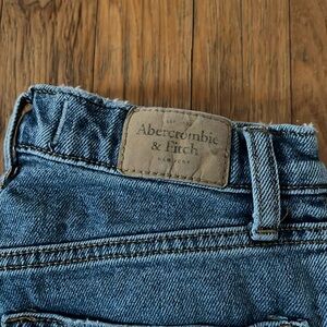 Abercrombie and fitch 90' straight high rise